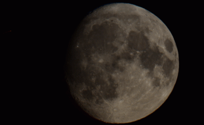 Пролёт самолёта №1 на фоне Луны (Ф=+94% от 30.07.23)