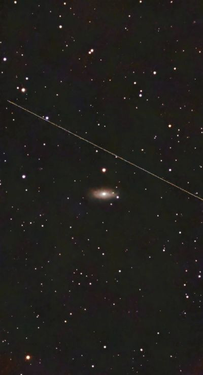 NGC 2146: Глаз Тигра