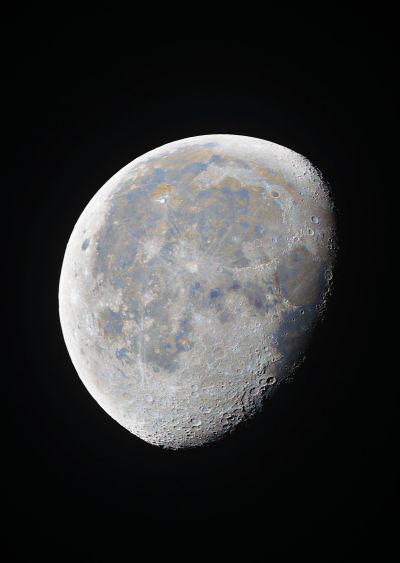 Moon (color)