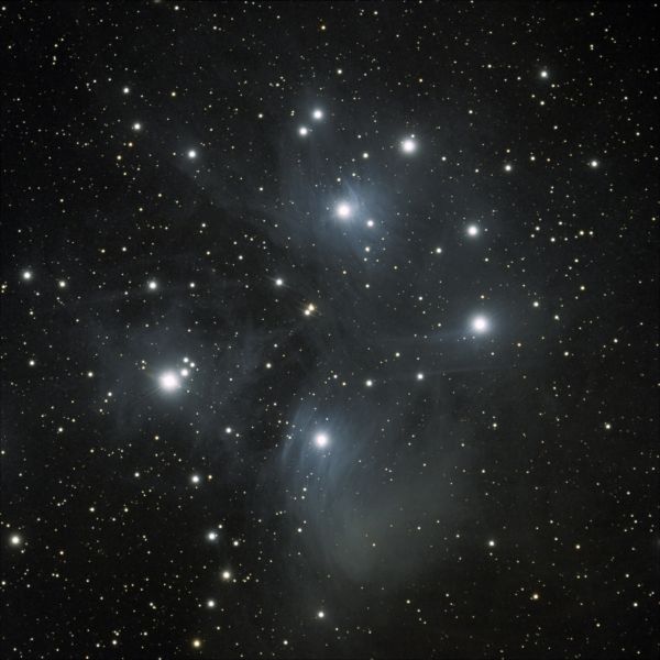 М45 - рассеянное звёздное скопление Плеяды - астрофотография
