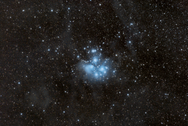 Плеяды (M45) - астрофотография