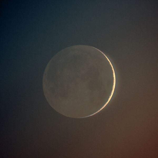 Earthshine & New Moon - Пепельный Свет и Молодык - астрофотография