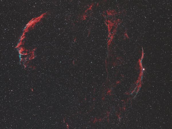 Туманность "Вуаль" в Лебеде - астрофотография