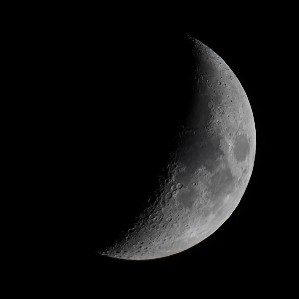 Moon 5 Jan 2025 / 35.4% - Astrophotography