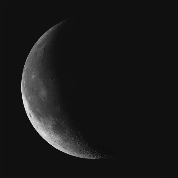 Луна 23.07.22 28% - астрофотография