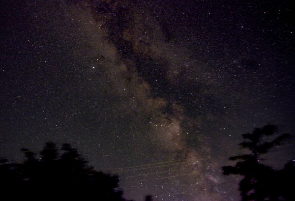 August and Milky Way - астрофотография