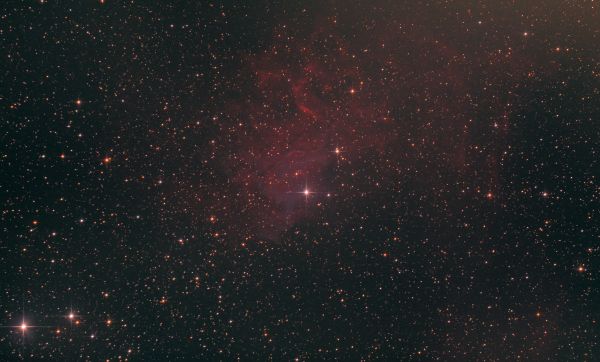 IC 405 ("Туманность пламенеющей звезды") - астрофотография