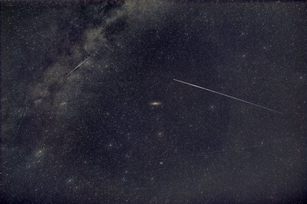 Галактика Андромеда во время метеорного потока Персеиды - астрофотография