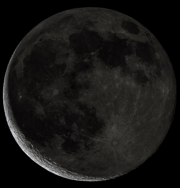 Луна погружается в тень - астрофотография