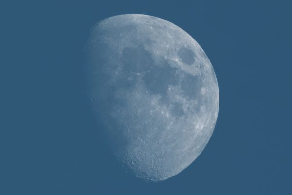 Moon 26.04.2026 18:18 UTC+05 - Astrophotography