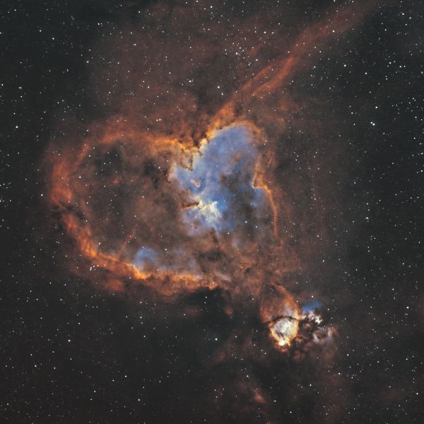 Туманность «Сердце» (IC 1805) и «Рыбья голова» (IC 1795) - астрофотография