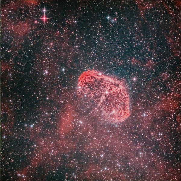 Туманность Полумесяц, LBN 203 - астрофотография