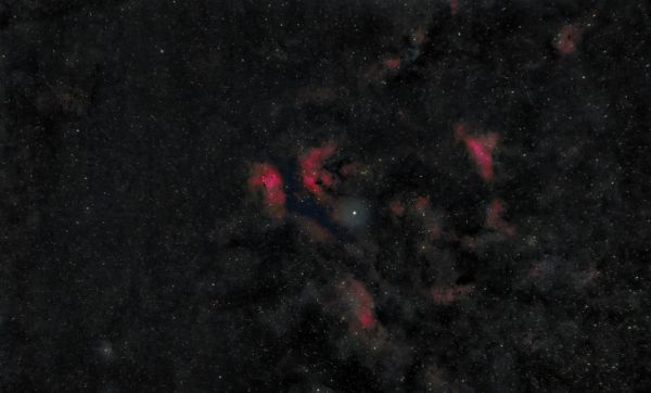 Окрестности звезды Садр - астрофотография