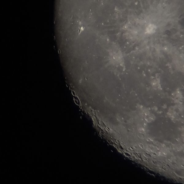 Южная часть Луны.  - астрофотография