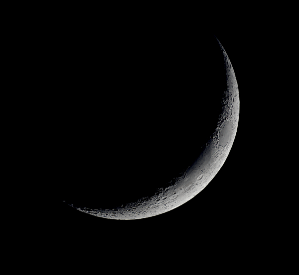 • Луна 02.07.22 • - астрофотография