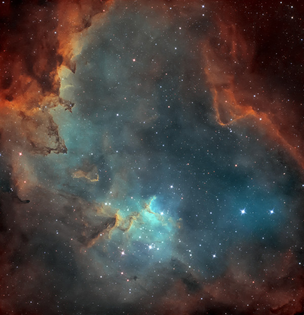 A fragment of IC 1805, the Heart Nebula - Astrophotography