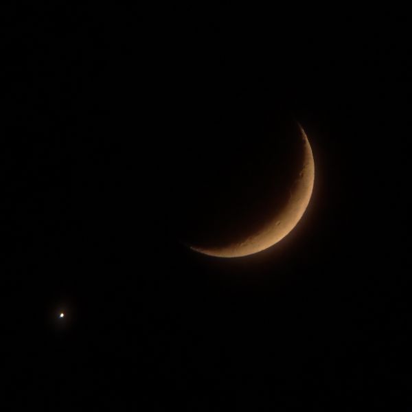 Луна с Венерой.  - астрофотография