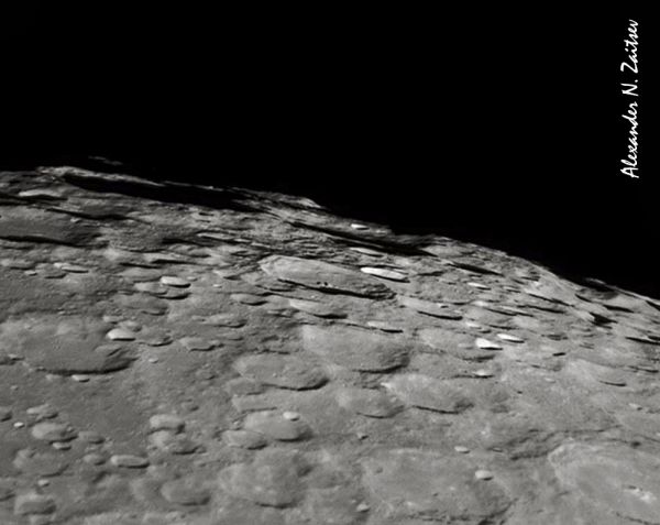 Район кратера SCHOMBERGER - астрофотография