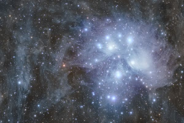 M45 and the dust cloud - Astrophotography