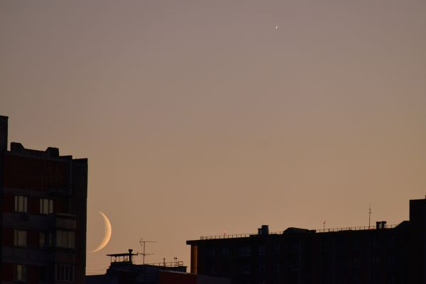 The Moon and Venus on 17-07-2026 - Astrophotography