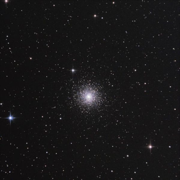 Шаровое звездное скопление в Пегасе M15 - астрофотография