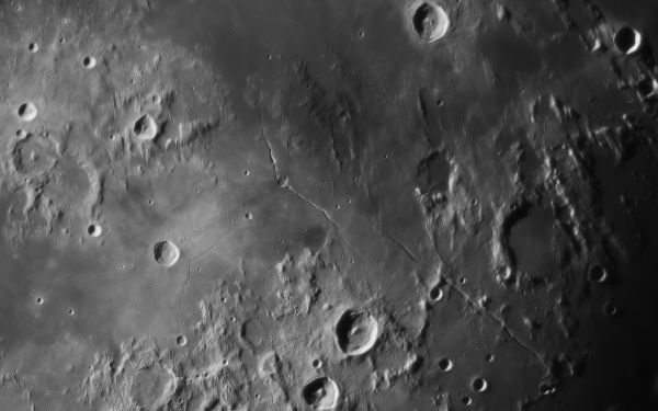 2017.08.13 Moon (Rima Hyginus, Rima Ariadaeus, Sinus Medii) - астрофотография