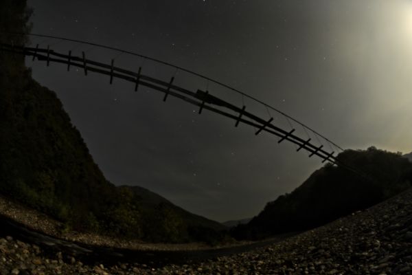 Старый мост над рекой Шахе - астрофотография