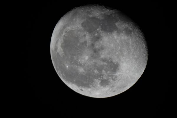 Луна  0ч 12м местного - астрофотография