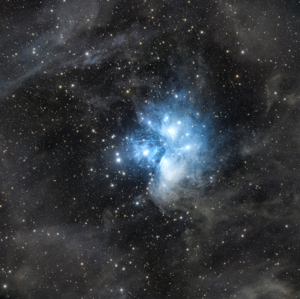 Плеяды M45 - астрофотография