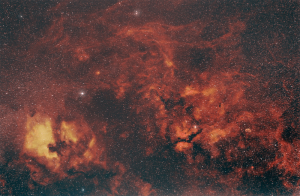 Hydrogen clouds around the stars Sadr and Deneb in Cygnus - Astrophotography