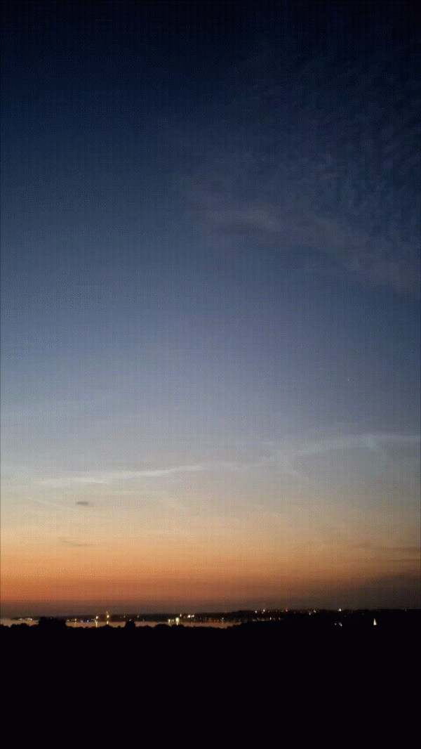 Time-lapse of noctilucent clouds over 30 minutes. - Astrophotography