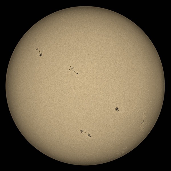 Active Sun with several sunspot groups 02.05.2026 - Astrophotography
