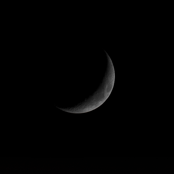 Right side Moon - астрофотография