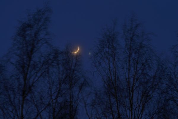 Соединение Луны и Венеры 24.03.2023 г. - астрофотография