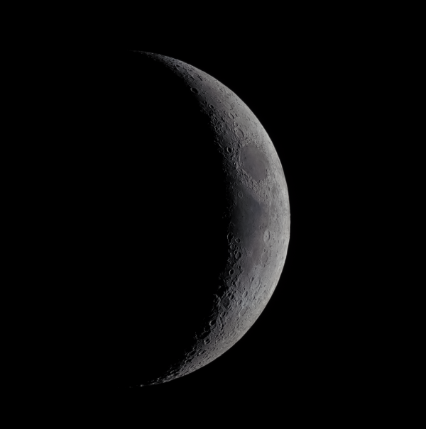 Растущая Луна   05.04.22г - астрофотография