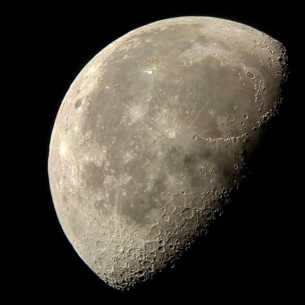 Луна. - астрофотография
