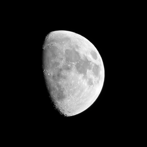 Middle-Aged Moon - астрофотография
