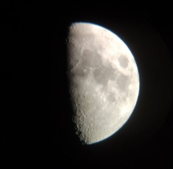 Луна 61% - астрофотография
