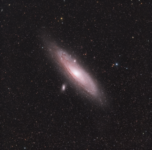 Messier 31 (The Andromeda Galaxy) - астрофотография