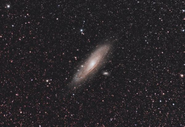 Галактика Андромеды М31 и ее галактики-спутники М32 и М110 - астрофотография