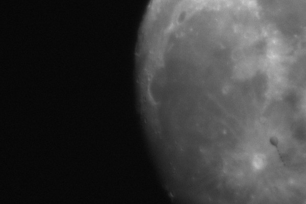 Transit of a weather balloon across the Moon! - Astrophotography