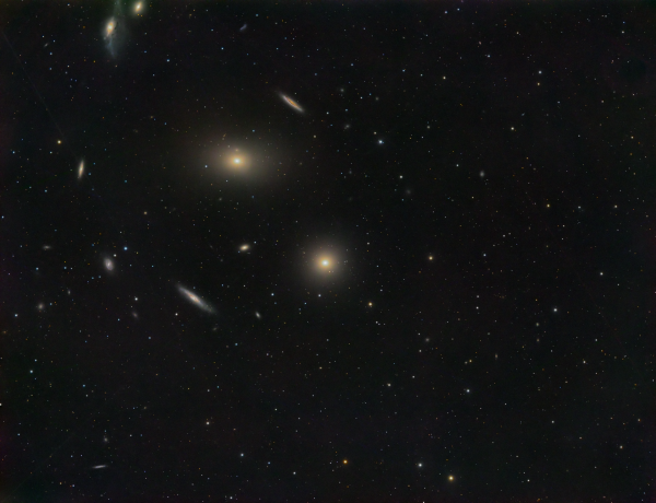 M84 и часть цепочки Маркаряна - астрофотография