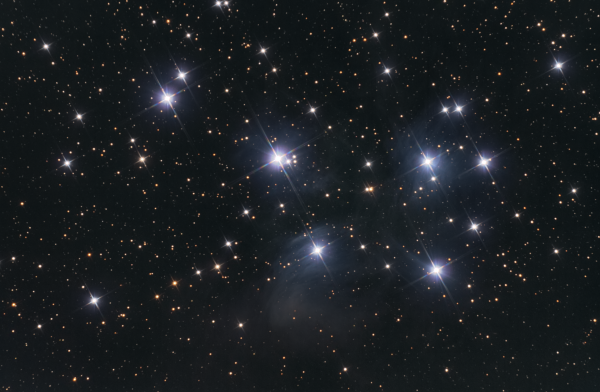 Плеяды (M 45) — рассеянное звёздное скопление и астеризм в созвездии Тельца. - астрофотография