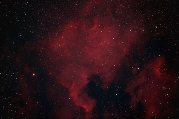 Эмиссионные туманности NGC 7000 Северная Америка  и IC 5070 Пеликан в созвездии Лебедя - астрофотография