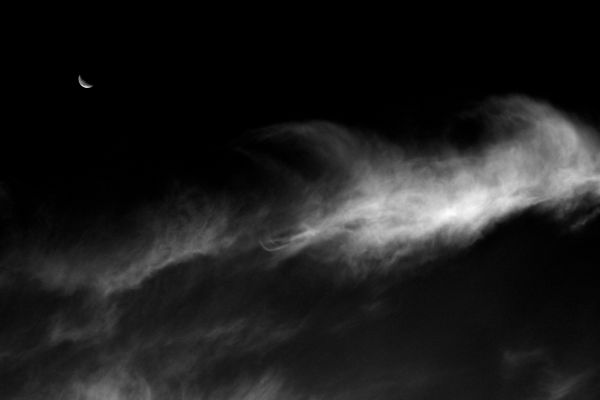 Облака. Ветер. Луна. 02.08.21 - астрофотография