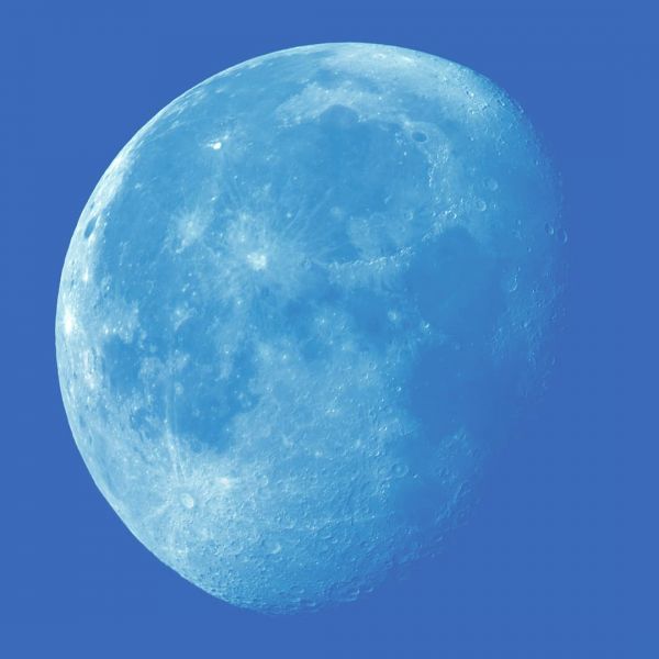 Луна утром - астрофотография