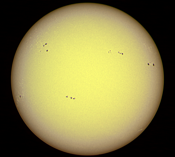 Солнце 02.01.23 через УФ-фильтр - астрофотография
