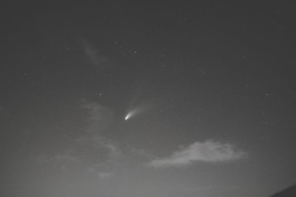 Comet C/1995 O1 (Hale-Bopp) 06.04.1997 - астрофотография