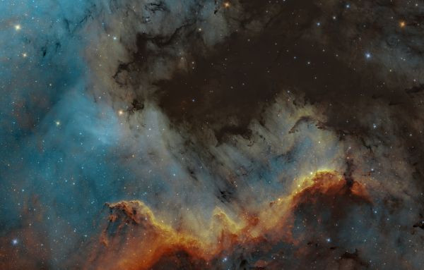NGC 7000 a piece of the wall in SHO - Astrophotography