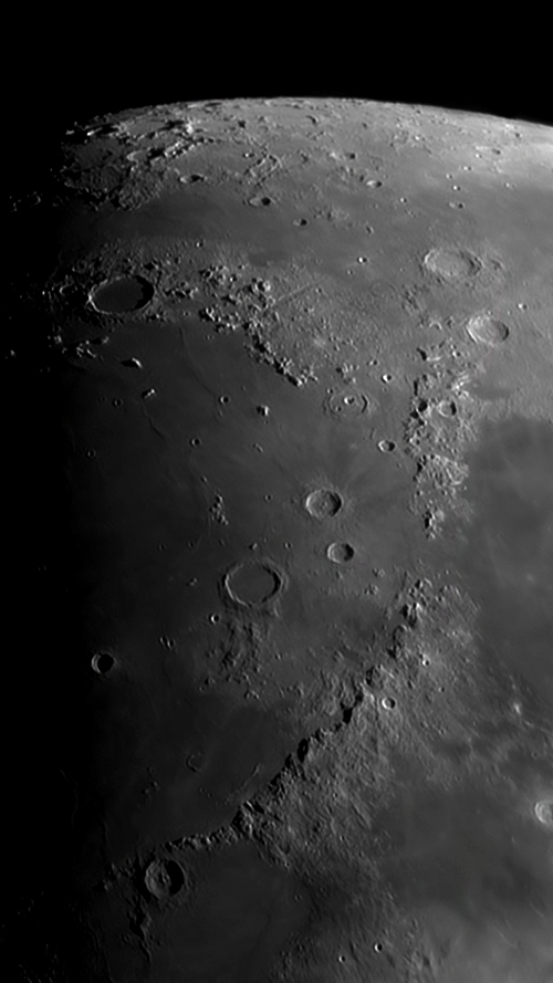 Север Луны 20 мая - астрофотография
